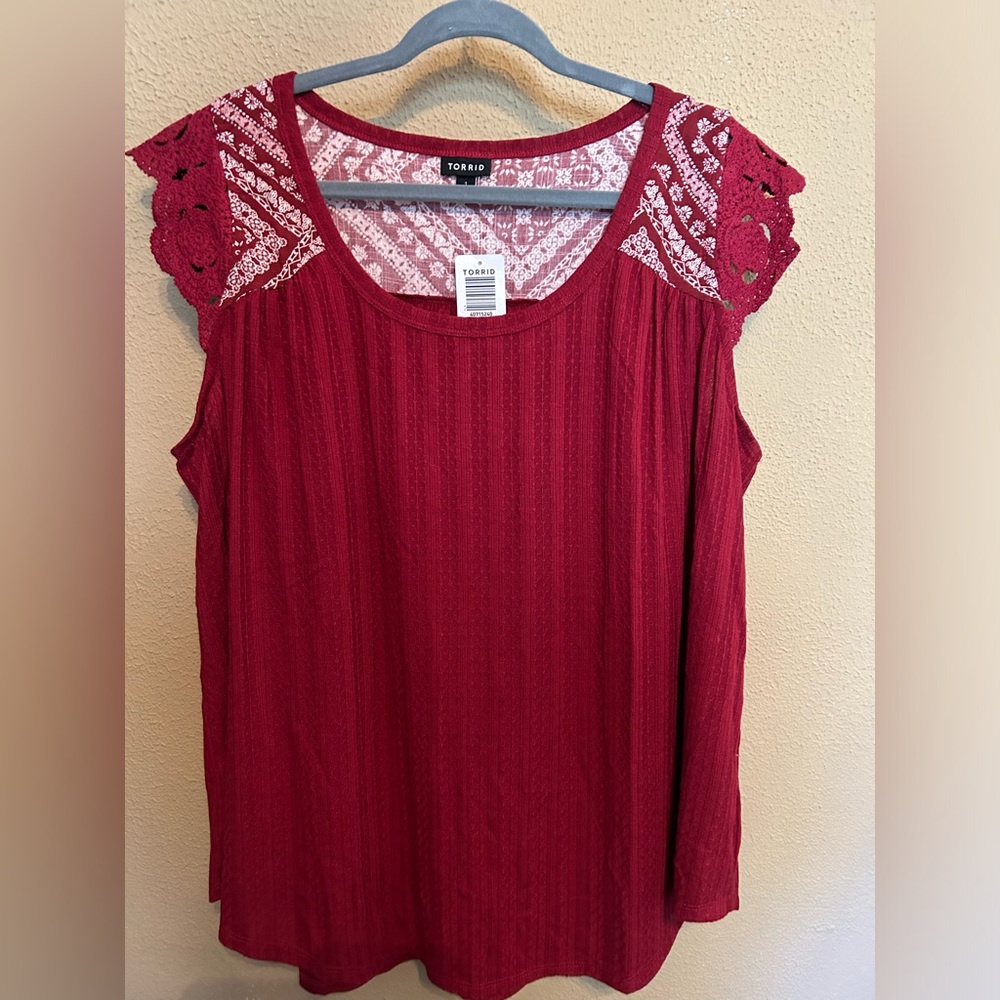 NWT Torrid cap sleeve shirt